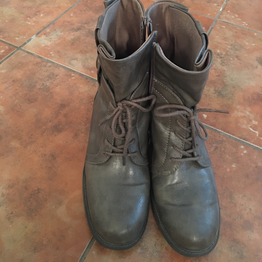 Kim Rogers boots